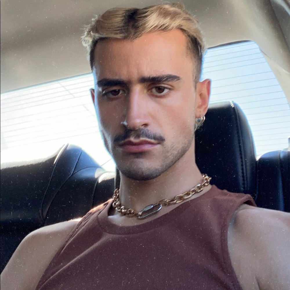 Meet your Posher, Benjamin